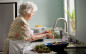 Afbeelding van Goed idee om ouderen langer thuis te laten wonen? Vraag subsidie aan